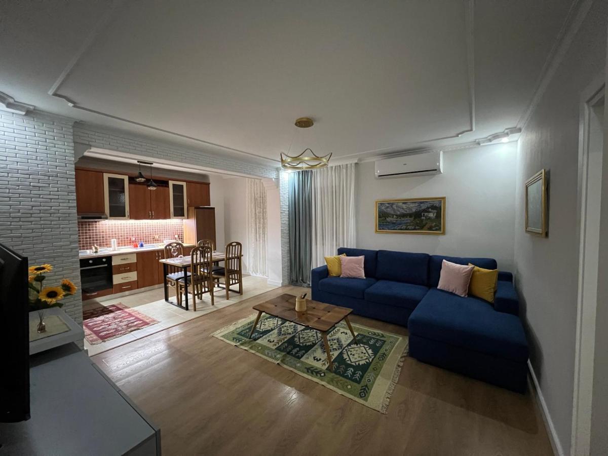 Chestnut Yard Villa Tiranë Ngoại thất bức ảnh