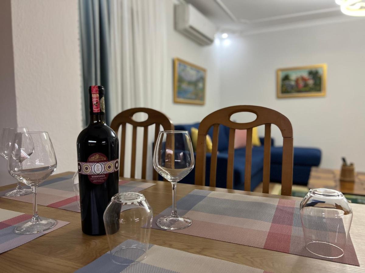 Chestnut Yard Villa Tiranë Ngoại thất bức ảnh