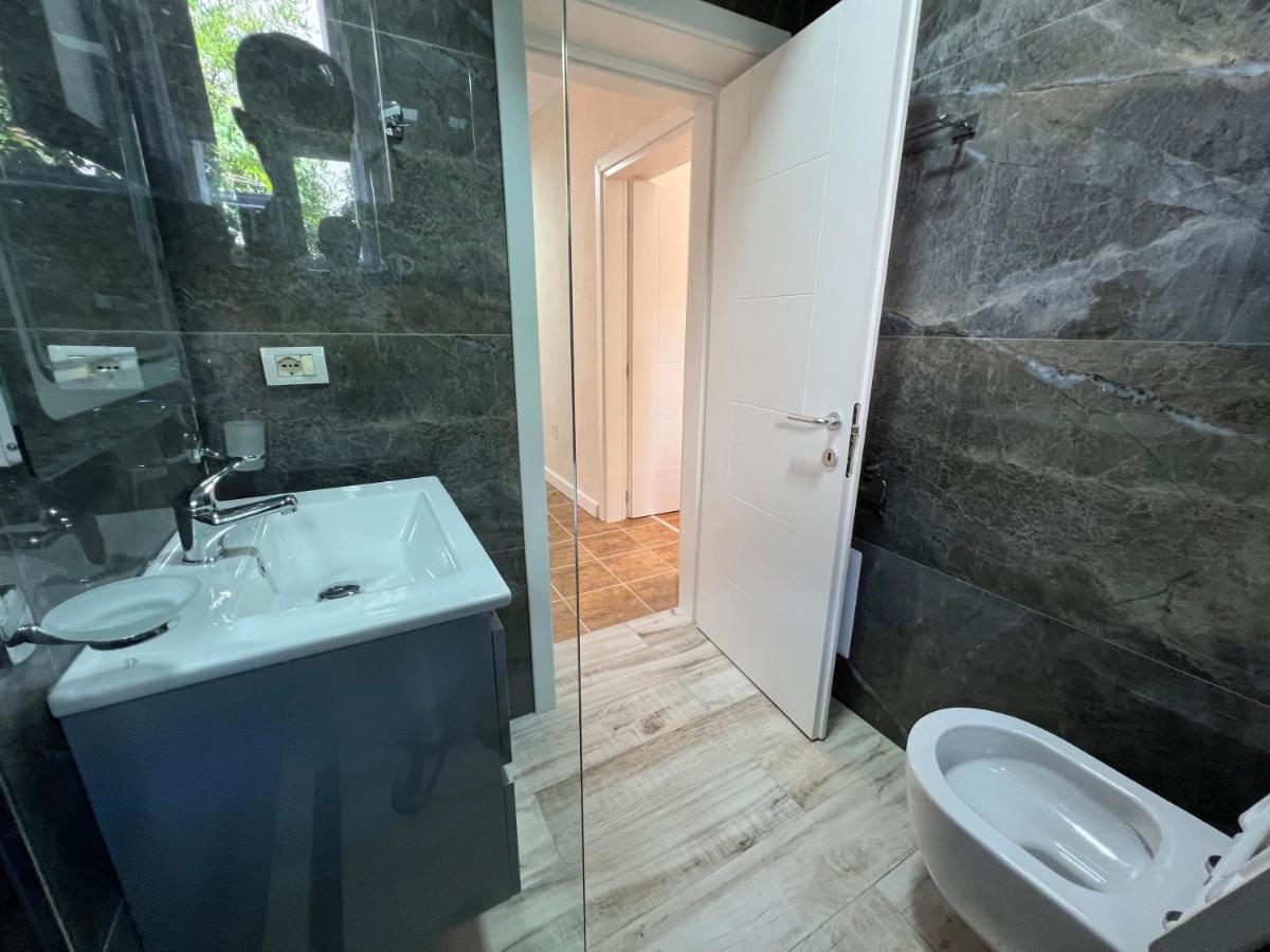 Chestnut Yard Villa Tiranë Ngoại thất bức ảnh